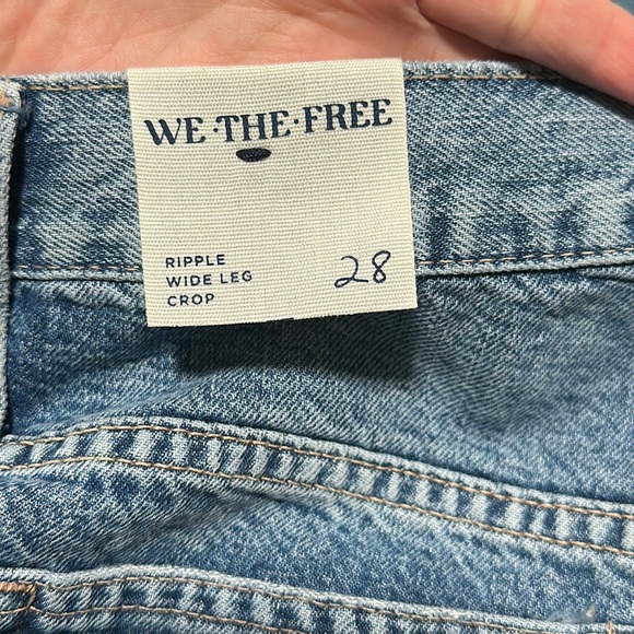 We The Free Ripple Wide-Leg Pieced Cropped Jeans Size 28 Color Blue - Picture 11 of 16